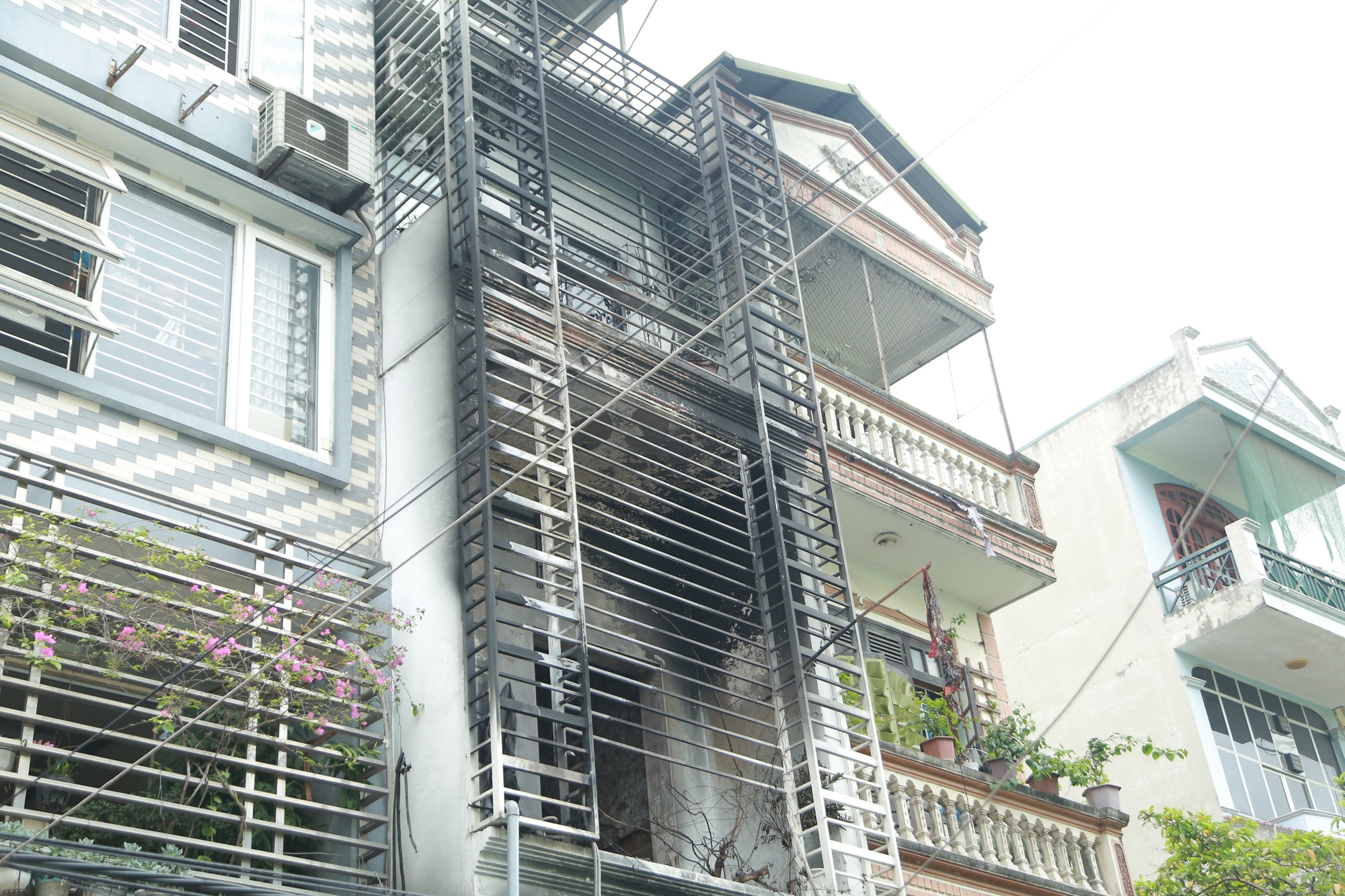 Từ vụ cháy nhà làm bà và 3 cháu tử vong: Những tình huống các gia đình cần lưu ý đề phòng - Ảnh 3.