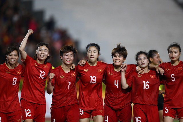 Tuyển Việt Nam được báo Trung Quốc ca ngợi hết lời sau kỷ lục chưa từng có ở SEA Games - Ảnh 1.