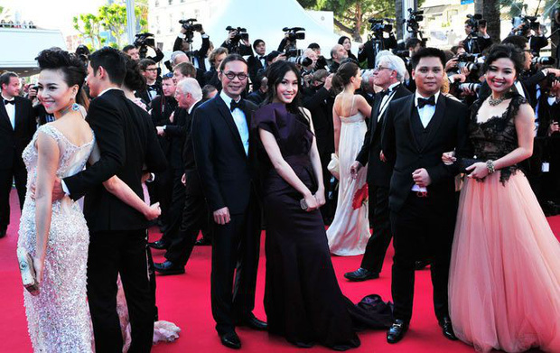 Những mỹ nhân Việt từng &quot;chiếm sóng&quot; thảm đỏ Cannes - Ảnh 3.