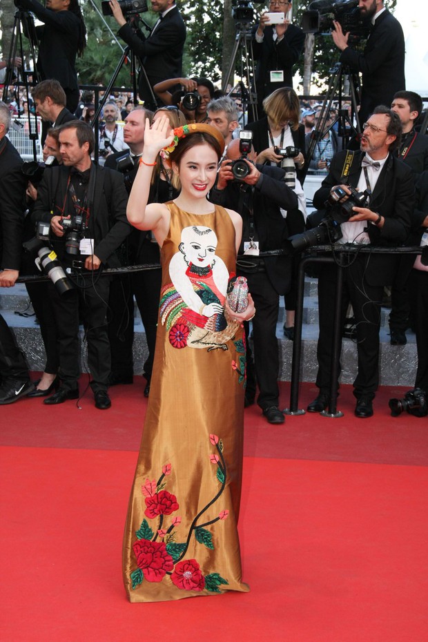 Những mỹ nhân Việt từng &quot;chiếm sóng&quot; thảm đỏ Cannes - Ảnh 5.