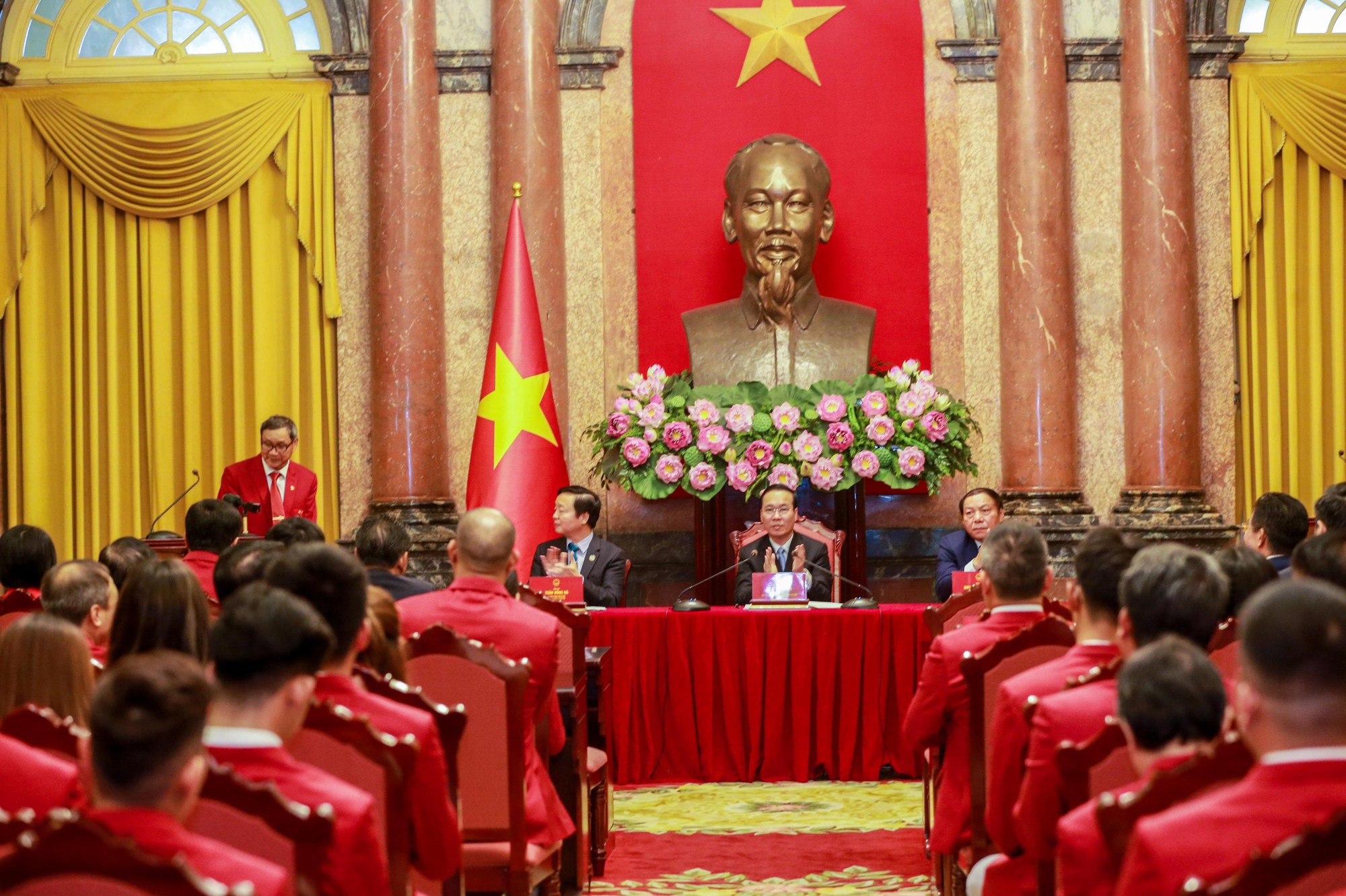 Chủ tịch nước biểu dương Đoàn thể thao Việt Nam sau SEA Games 32 - Ảnh 4.