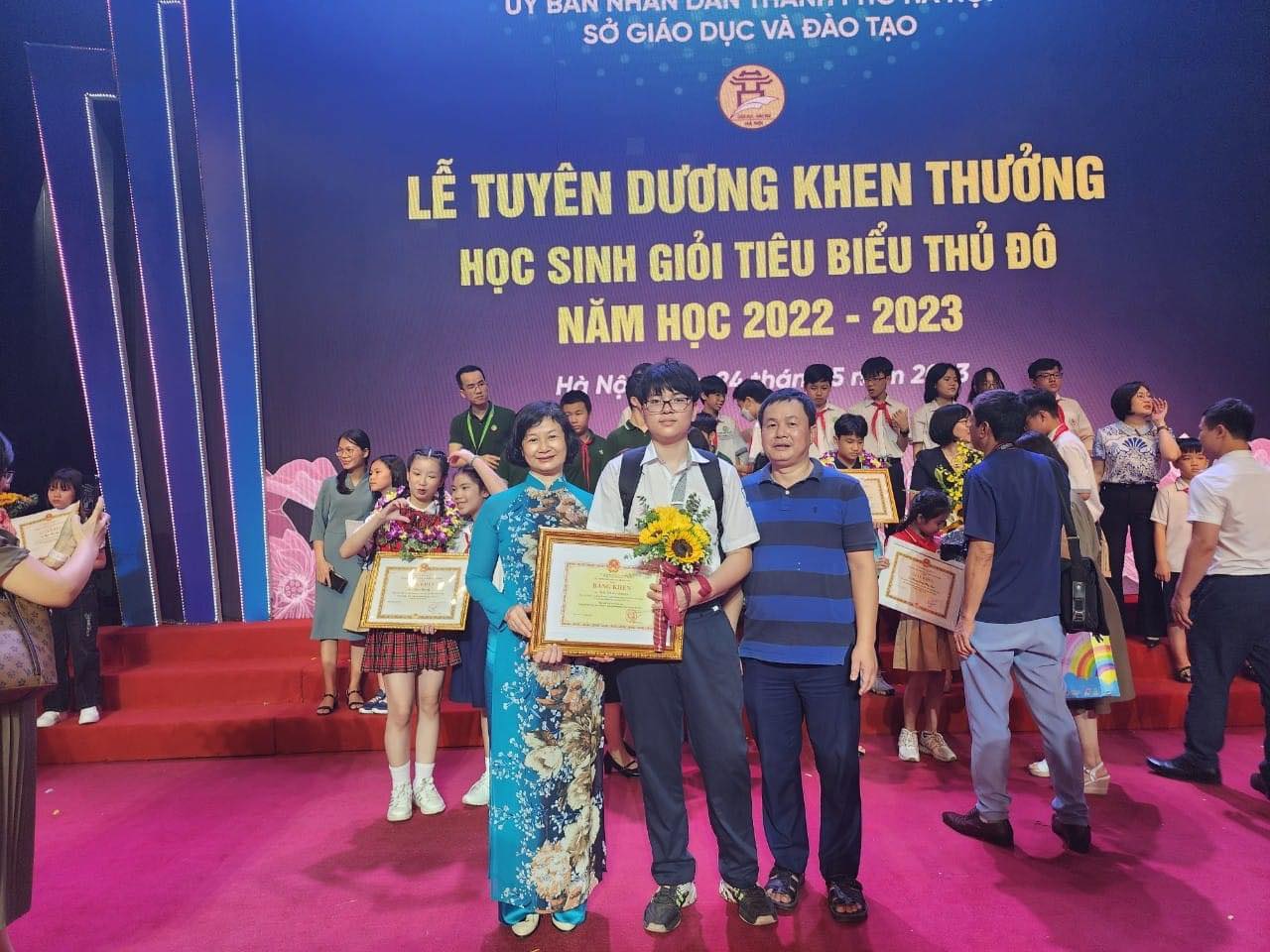 Định hướng thi vào chuyên cấp 3 cho con như thế nào? Loạt kinh nghiệm hữu ích - Ảnh 1. Định hướng thi vào chuyên cấp 3 cho con như thế nào? Loạt kinh nghiệm hữu ích - Ảnh 1.