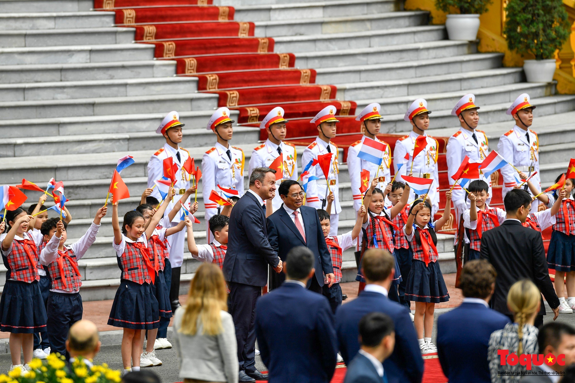 Thủ tướng Phạm Minh Chính chủ trì đón, hội đàm với Thủ tướng Luxembourg - Ảnh 6.