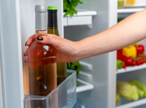 Rượu vang mở nắp để được bao lâu? Câu trả lời phụ thuộc vào 2 yếu tố - Ảnh 2.