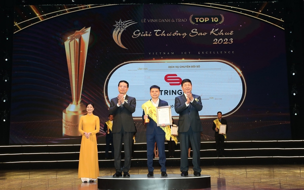 Stringee xuất sắc đạt Top 10 Sao Khuê 2023 - Ảnh 1.