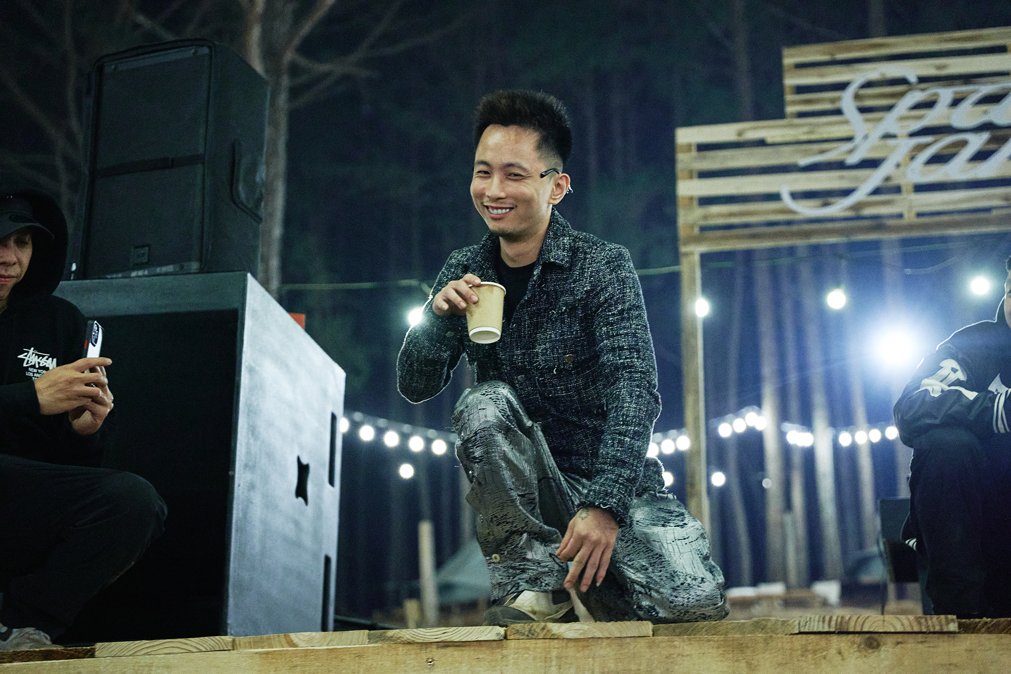 SpaceSpeakers tung album hàng khủng: Làm nhạc giữa núi rừng, hoàn thiện chỉ trong 48 giờ - Ảnh 3. SpaceSpeakers tung album hàng khủng: Làm nhạc giữa núi rừng, hoàn thiện chỉ trong 48 giờ - Ảnh 3.