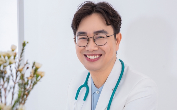 Dr. Hoàng Quốc Tưởng - Chân dung bác sĩ nhi được nhiều mẹ Việt tin tưởng  - Ảnh 1.