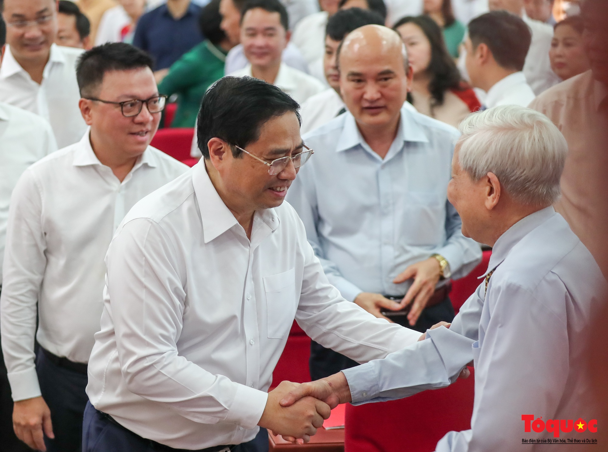 Thủ tướng Phạm Minh Chính: Tạo điều kiện tốt nhất xây dựng nền báo chí cách mạng, chuyên nghiệp, hiện đại - Ảnh 3.