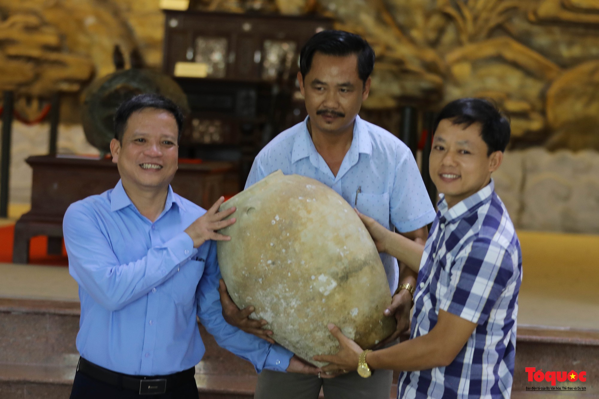 Khai mạc triển lãm “Sưu tập cổ vật của người Đà Nẵng lần 3”: Cuộc du ngoạn về quá khứ  - Ảnh 2.