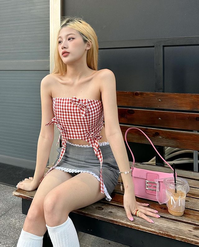 outfit đi bornpink - Ảnh 21.