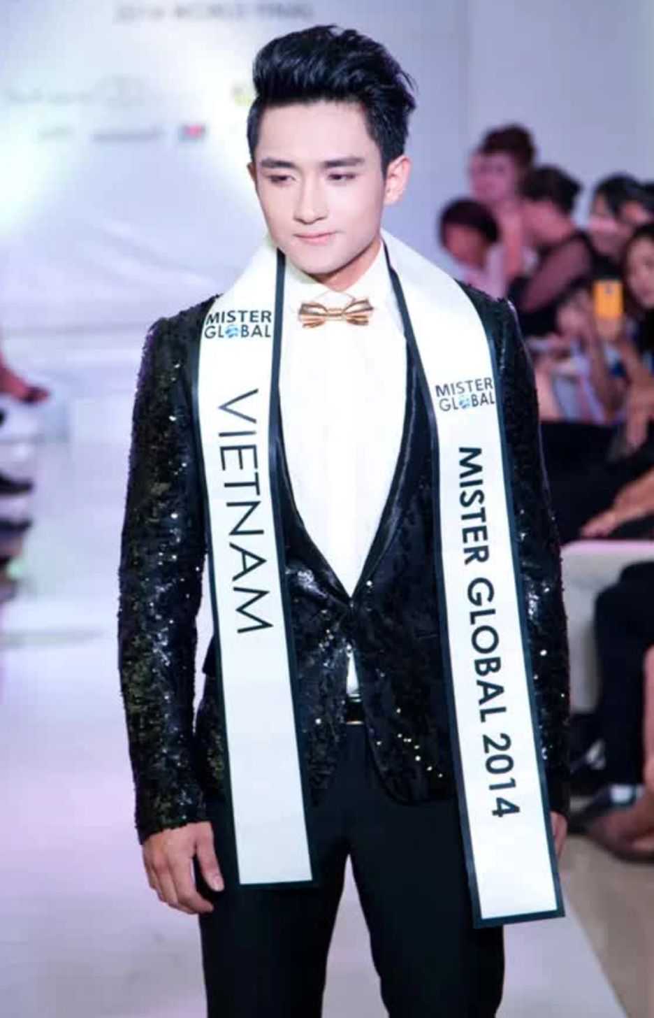 Hữu Vi từng được đánh giá là một trong những nam thần của làng giải trí Việt. Năm 2014, anh đã xuất sắc đạt vị trí Á Vương 3 của cuộc thi Mister Global - Nam Vương Toàn Cầu