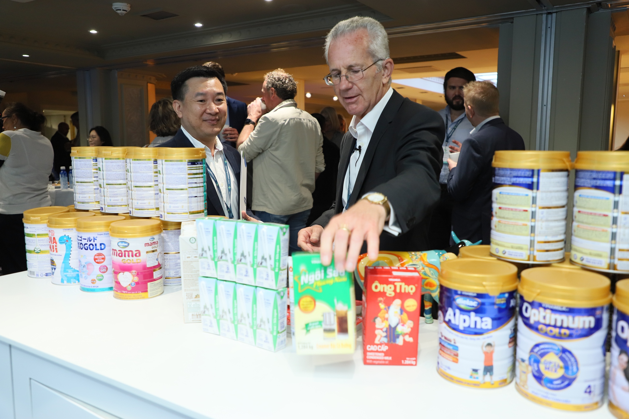 Lần đầu tiên Việt Nam có sản phẩm sữa đạt giải cao nhất về vị ngon tại giải thưởng Superior Taste Award - Ảnh 6.