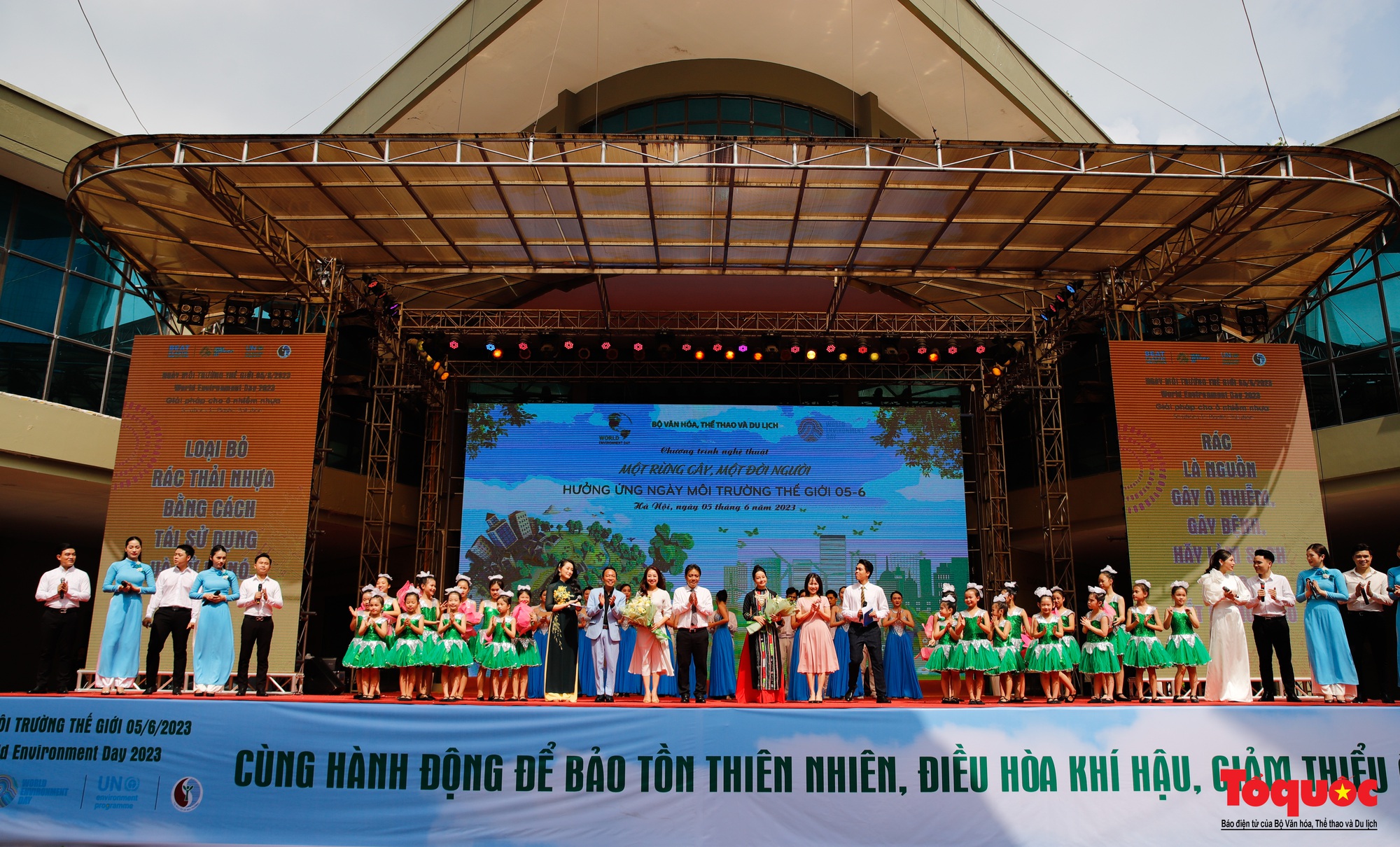 “Một rừng cây, một đời người” - Chương trình nghệ thuật hưởng ứng ngày Môi trường thế giới - Ảnh 11. “Một rừng cây, một đời người” - Chương trình nghệ thuật hưởng ứng ngày Môi trường thế giới - Ảnh 11.