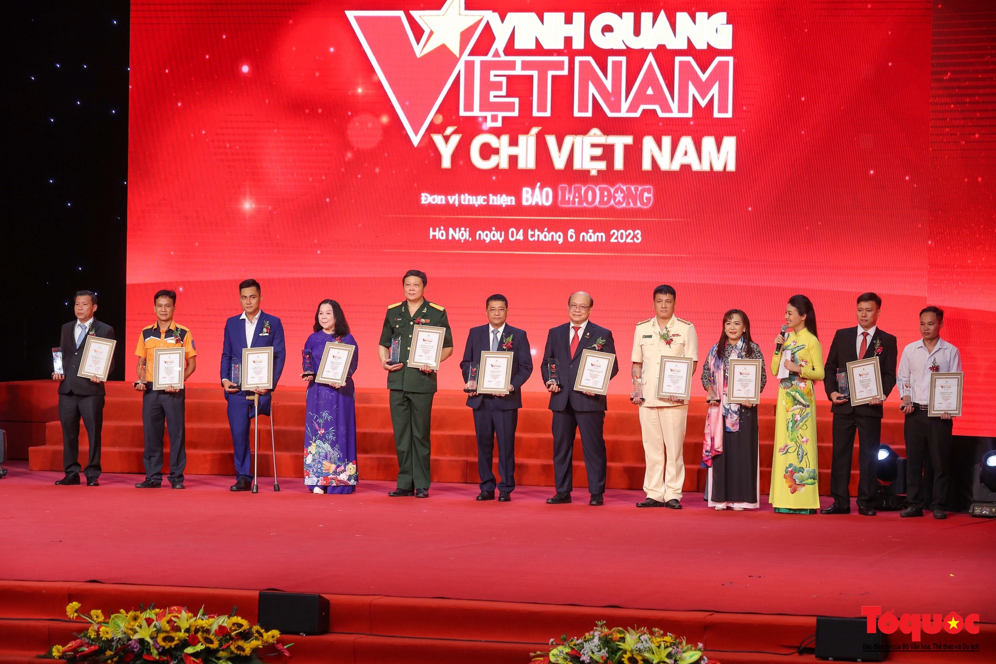 Vinh quang Việt Nam tôn vinh ý chí những cô gái vàng của bóng đá Việt Nam - Ảnh 6.