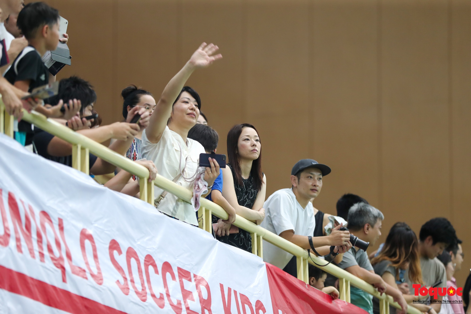 Trẻ em thích thú  trải nghiệm bóng đá thiếu nhi cùng với ngôi sao bóng đá Việt Nam và Nhật Bản - Ảnh 15.