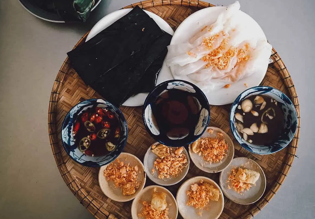 Báo quốc tế gợi ý những món bánh truyền thống thơm ngon của Việt Nam - Ảnh 1.
