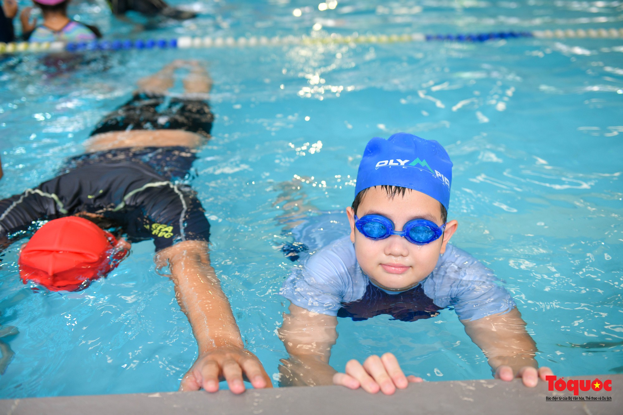 130 trẻ em thủ đô có hoàn cảnh khó khăn đươc học bơi miễn phí - Ảnh 9.