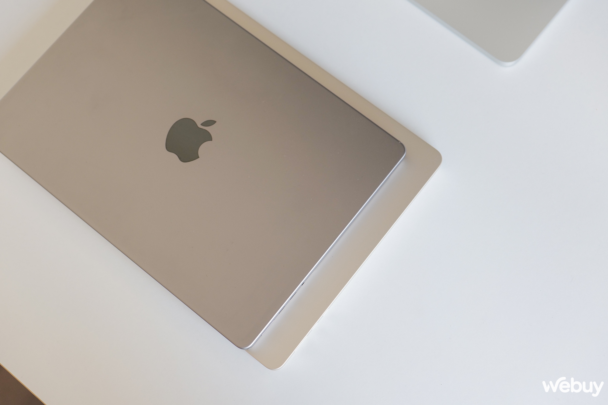 Cảm nhận MacBook Air 15 inch sau gần 1 tuần sử dụng: Đã đến lúc trả phiên bản Pro về cho người thật sự cần? - Ảnh 14.