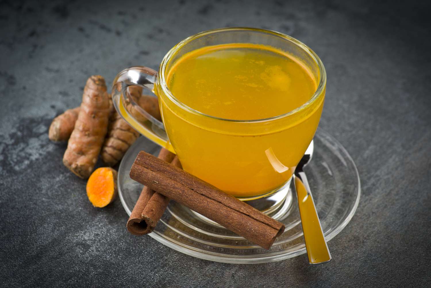 herbal-tea-with-turmeric-638824318-5abdb804ae9ab8003729e696-1688285108745-16882851089881362420896.jpg