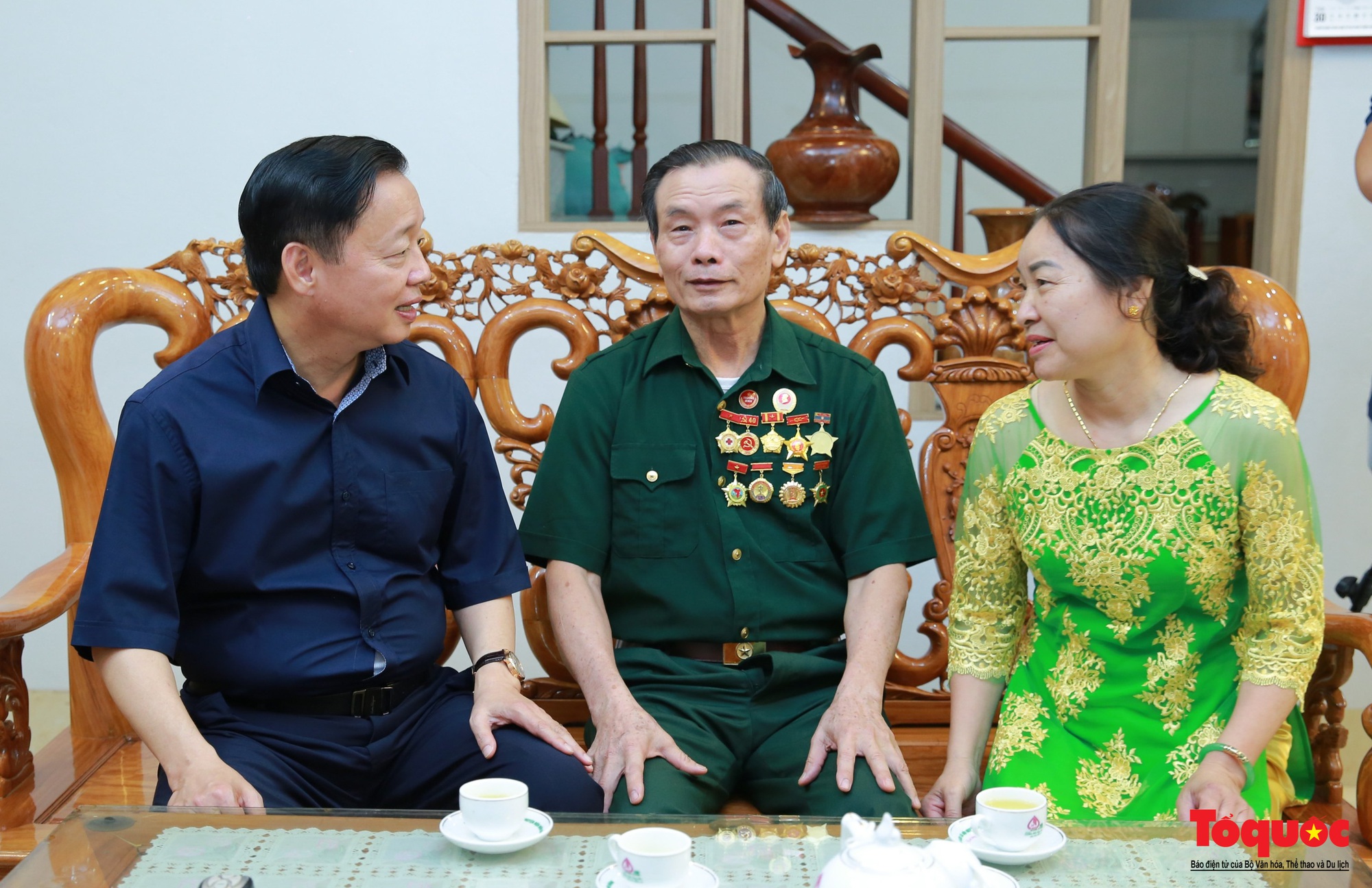 Phó Thủ tướng Trần Hồng Hà thăm, tặng quà các gia đình chính sách tại Điện Biên - Ảnh 4.