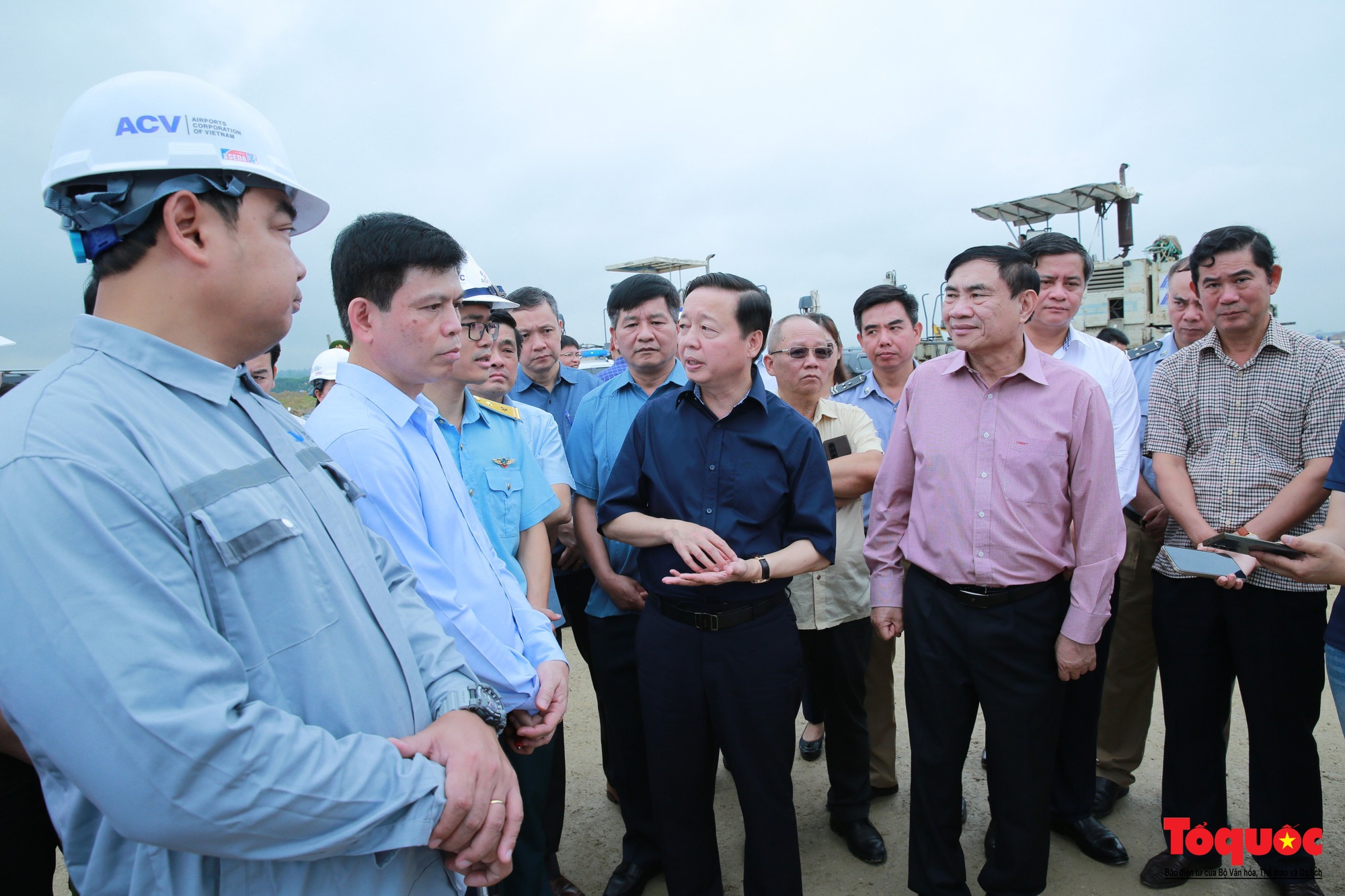 Phó Thủ tướng Trần Hồng Hà thăm, tặng quà các gia đình chính sách tại Điện Biên - Ảnh 8.