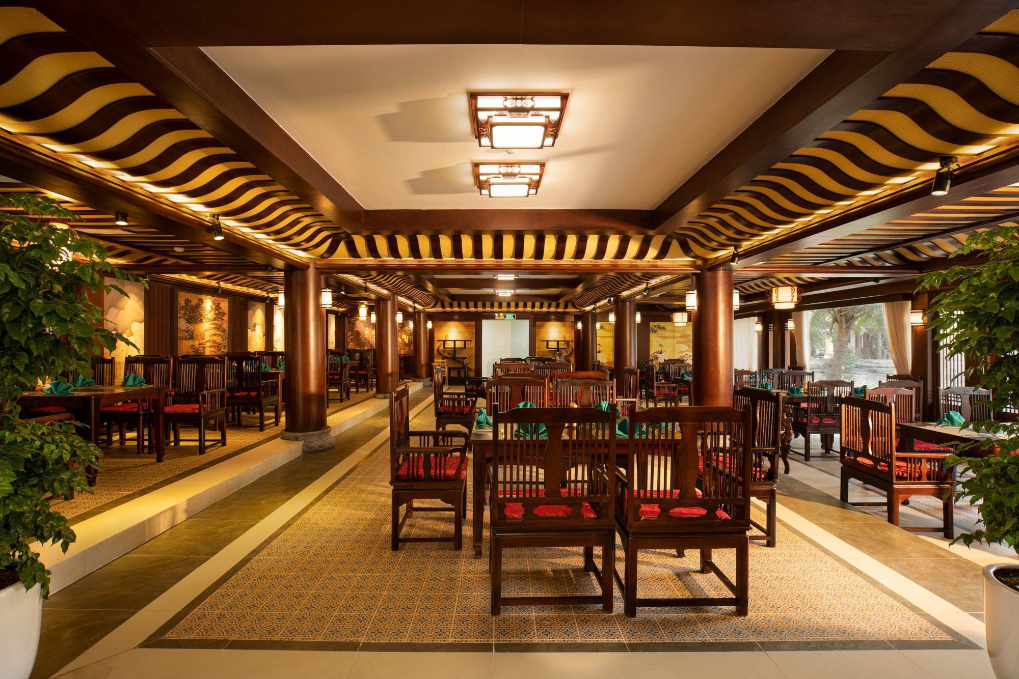 Tận hưởng không gian nghỉ dưỡng đậm dấu ấn biệt phủ Bắc Bộ cùng Emeralda Resort Tam Cốc - Ảnh 5.