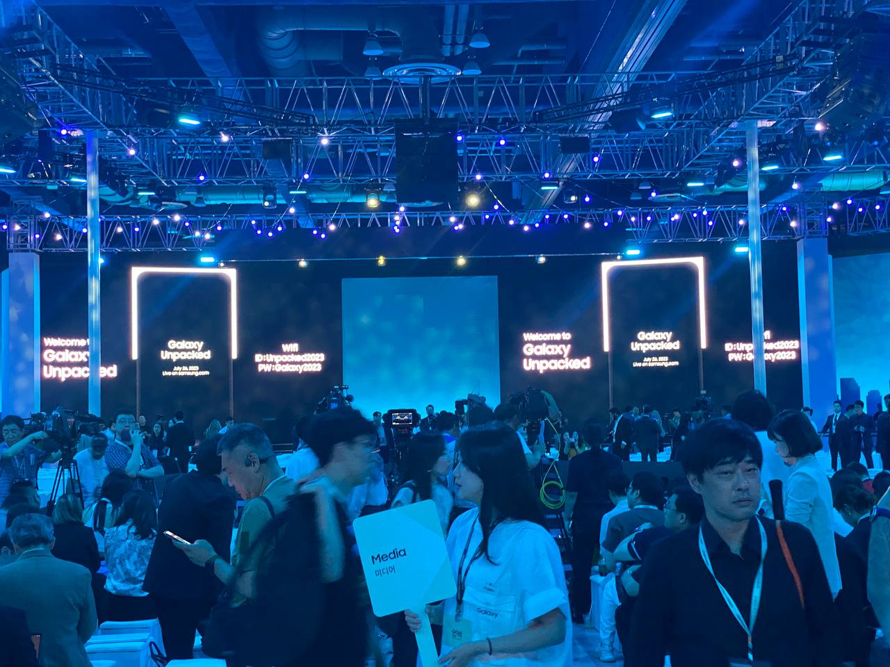 Toàn cảnh sự kiện Galaxy Unpacked 2023: 4 tuyệt phẩm công nghệ Samsung vừa ra mắt - Ảnh 5. Toàn cảnh sự kiện Galaxy Unpacked 2023: 4 tuyệt phẩm công nghệ Samsung vừa ra mắt - Ảnh 5.