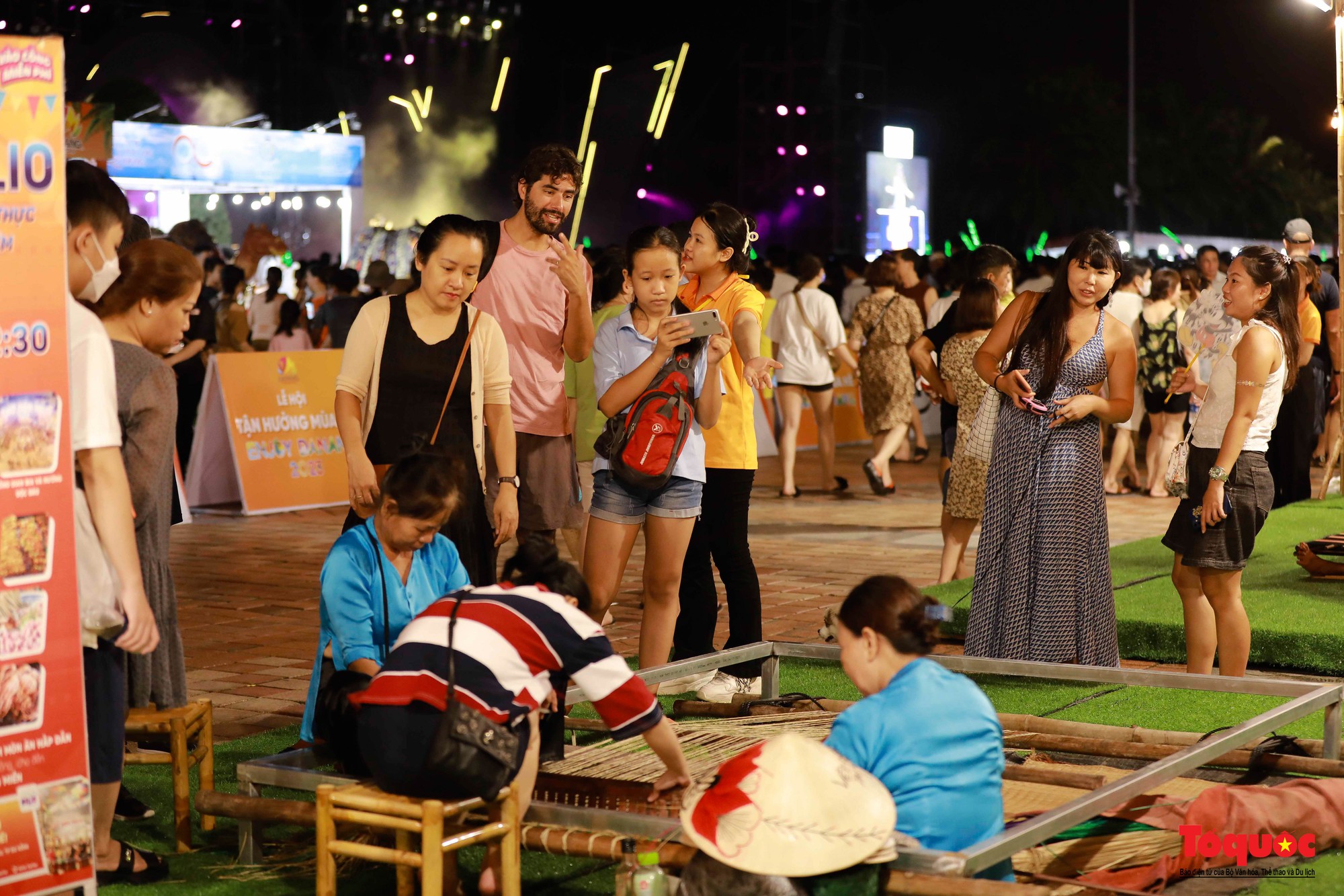 Đà Nẵng khai mạc lễ hội Tận hưởng mùa hè 2023 - Ảnh 10.