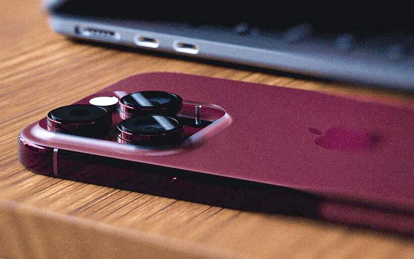 iPhone 15 Pro có thiết kế "nhảy vọt" sau nhiều năm, màu đỏ rượu vang sang trọng đầy hấp dẫn