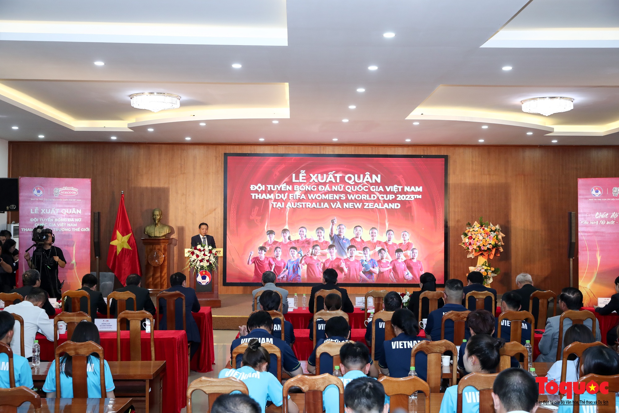 Tuyển nữ Việt Nam nhận tài trợ khủng tại lễ xuất quân dự World Cup 2023 - Ảnh 9.