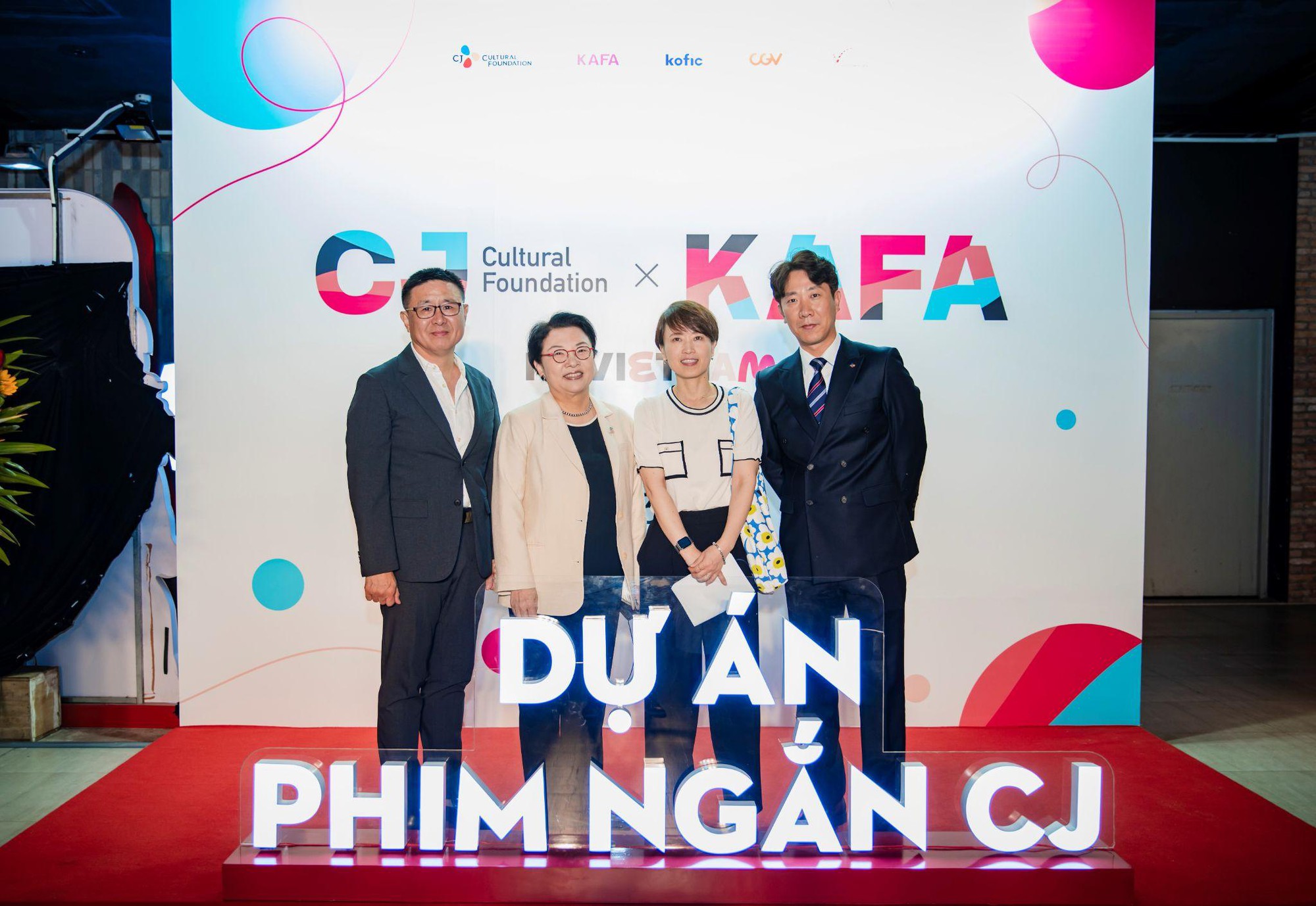 Học viện Điện ảnh Hàn Quốc KAFA đào tạo các đạo diễn trẻ của Dự án phim ngắn CJ mùa 4 - Ảnh 1.