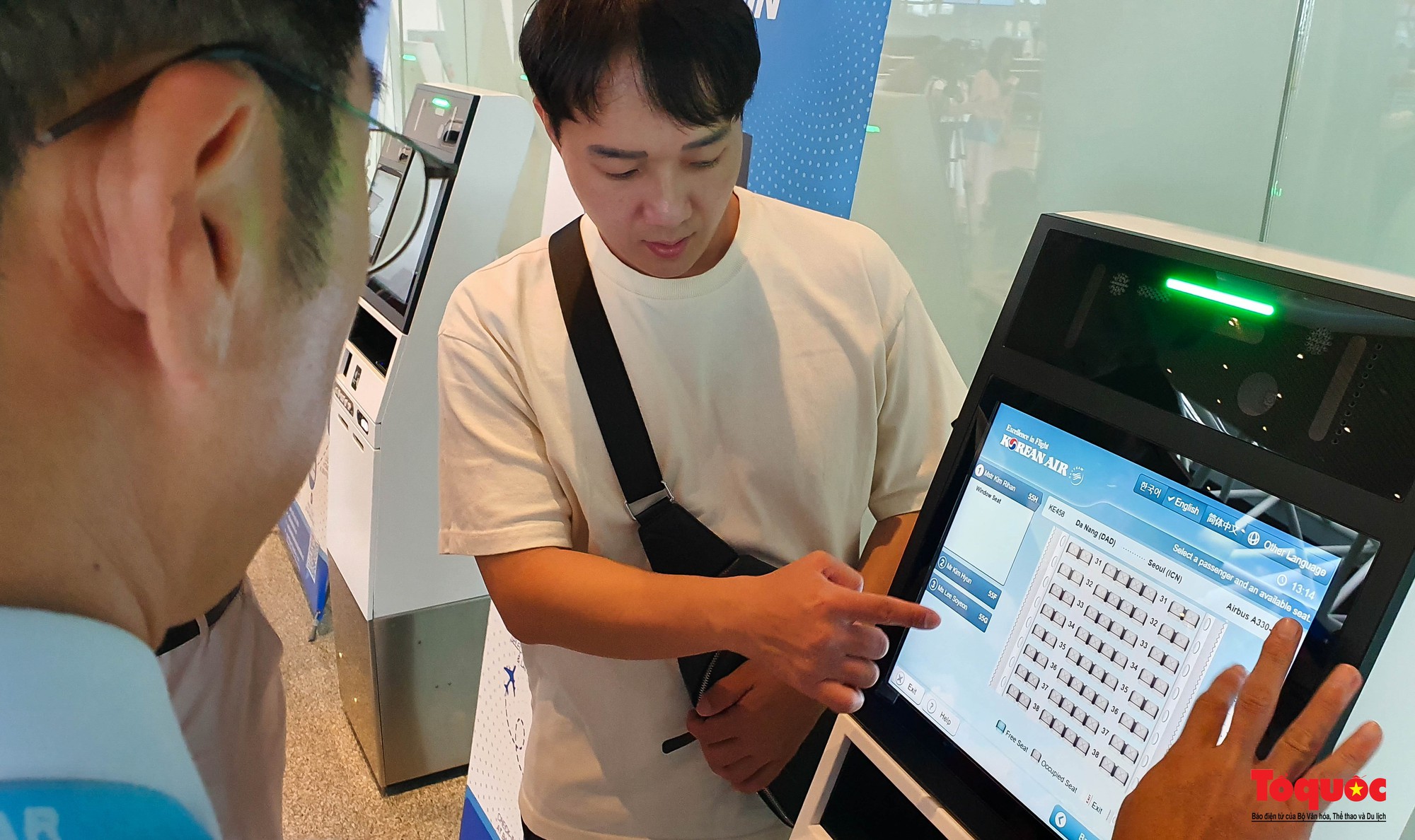 Nhà ga Quốc tế Đà Nẵng triển khai dịch vụ check-in tự động cho hành khách hãng Korean Air - Ảnh 3.