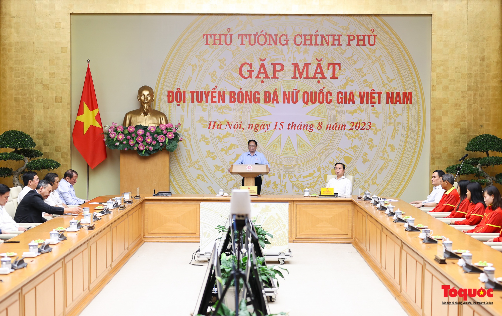 Chùm ảnh: Thủ tướng Phạm Minh Chính gặp mặt, biểu dương Đội tuyển bóng đá nữ Quốc gia Việt Nam - Ảnh 2.