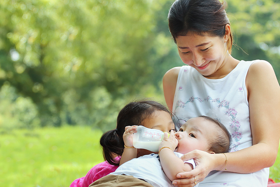 4 nguyên tắc giữ sức khỏe cho con vào thời điểm giao mùa, giữa giai đoạn các dịch bệnh nguy hiểm bùng phát  - Ảnh 1.