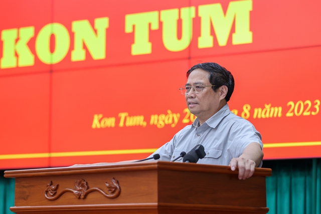 Thủ tướng: Kon Tum cần phát triển du lịch theo hướng hiện đại gắn với bản sắc văn hóa các dân tộc Tây Nguyên - Ảnh 1.