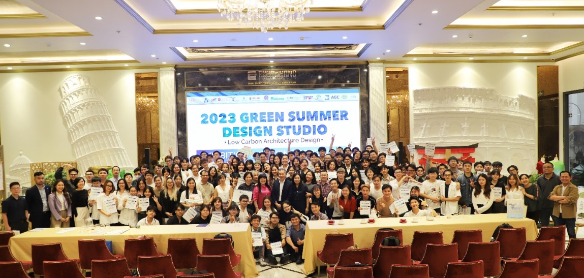 Phuc Khang Corporation tiếp tục hành trình “Green Study Tour – Lan tỏa Tri thức Xanh” trong mùa hè 2023 - Ảnh 1.