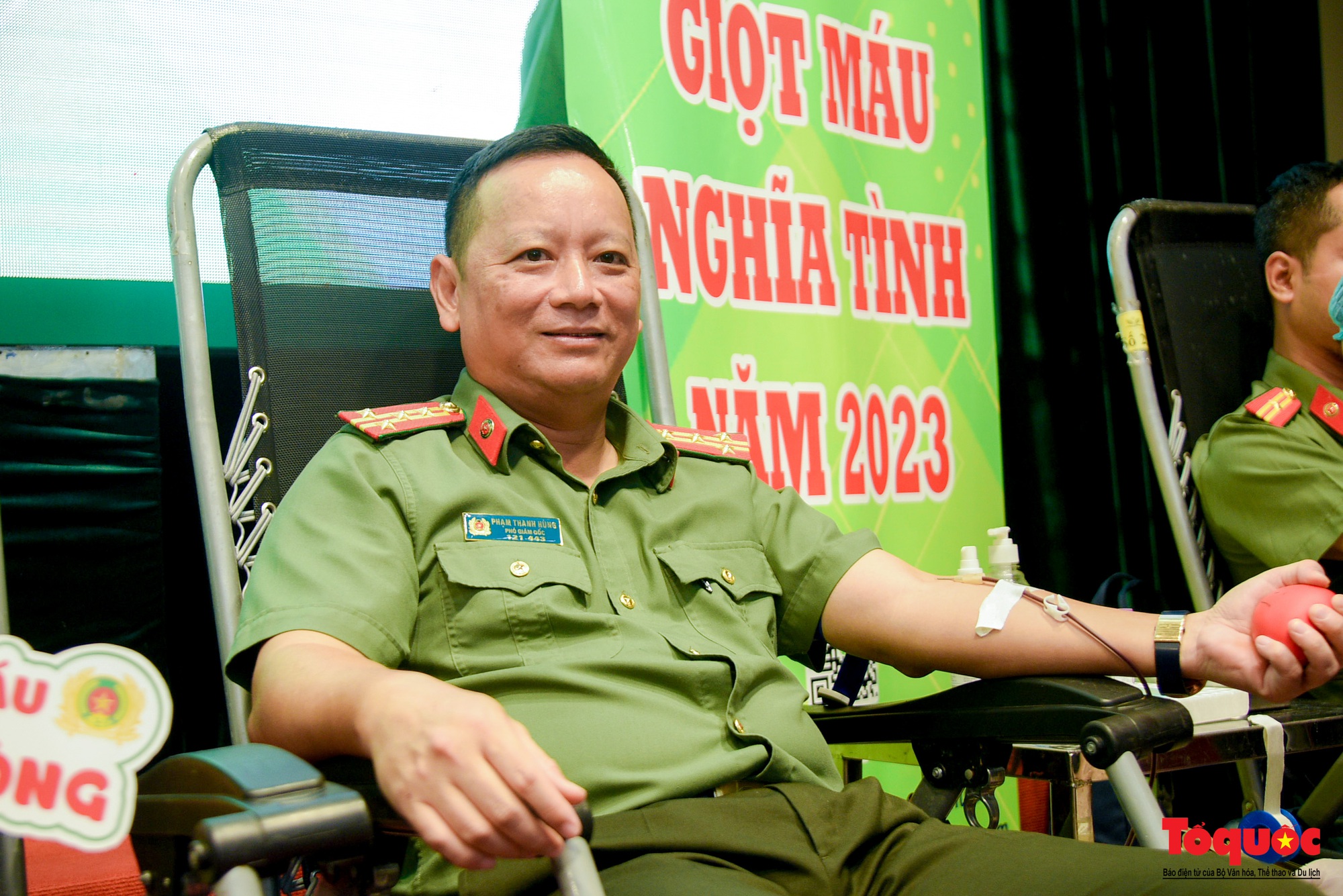 Công an thành phố Hà Nội phát động Hành trình “Giọt máu nghĩa tình 2023” - Ảnh 3.