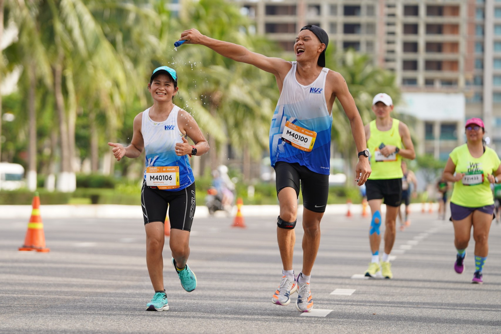 Kỷ lục 42km được phá tại giải Marathon Quốc tế Đà Nẵng 2023  - Ảnh 4.