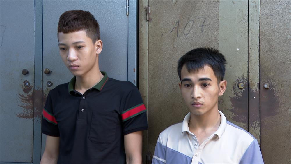Hai thanh niên dùng 'bút thoát hiểm' đi đến 6 tỉnh thành phá kính ô tô để trộm đồ - Ảnh 2.