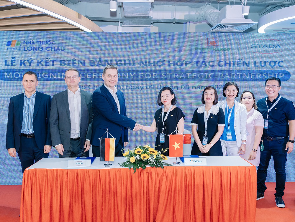 FPT Long Châu và STADA Việt Nam hợp tác toàn diện - Ảnh 1.
