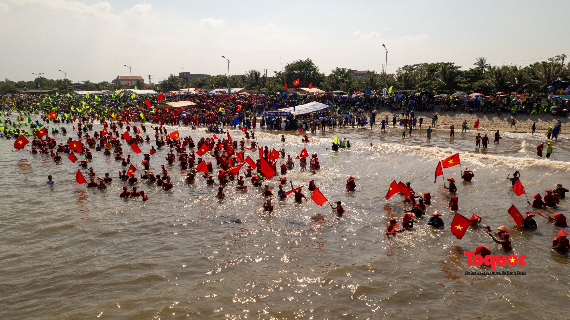 Ấn tượng đặc biệt ở lễ hội đua thuyền làng biển… Cảnh Dương - Ảnh 5.