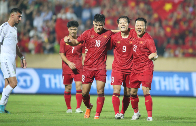 Tin bóng đá sáng 13/9: ĐT Việt Nam nhảy vọt trên BXH FIFA; Man United chấm dứt hợp đồng với Martial?