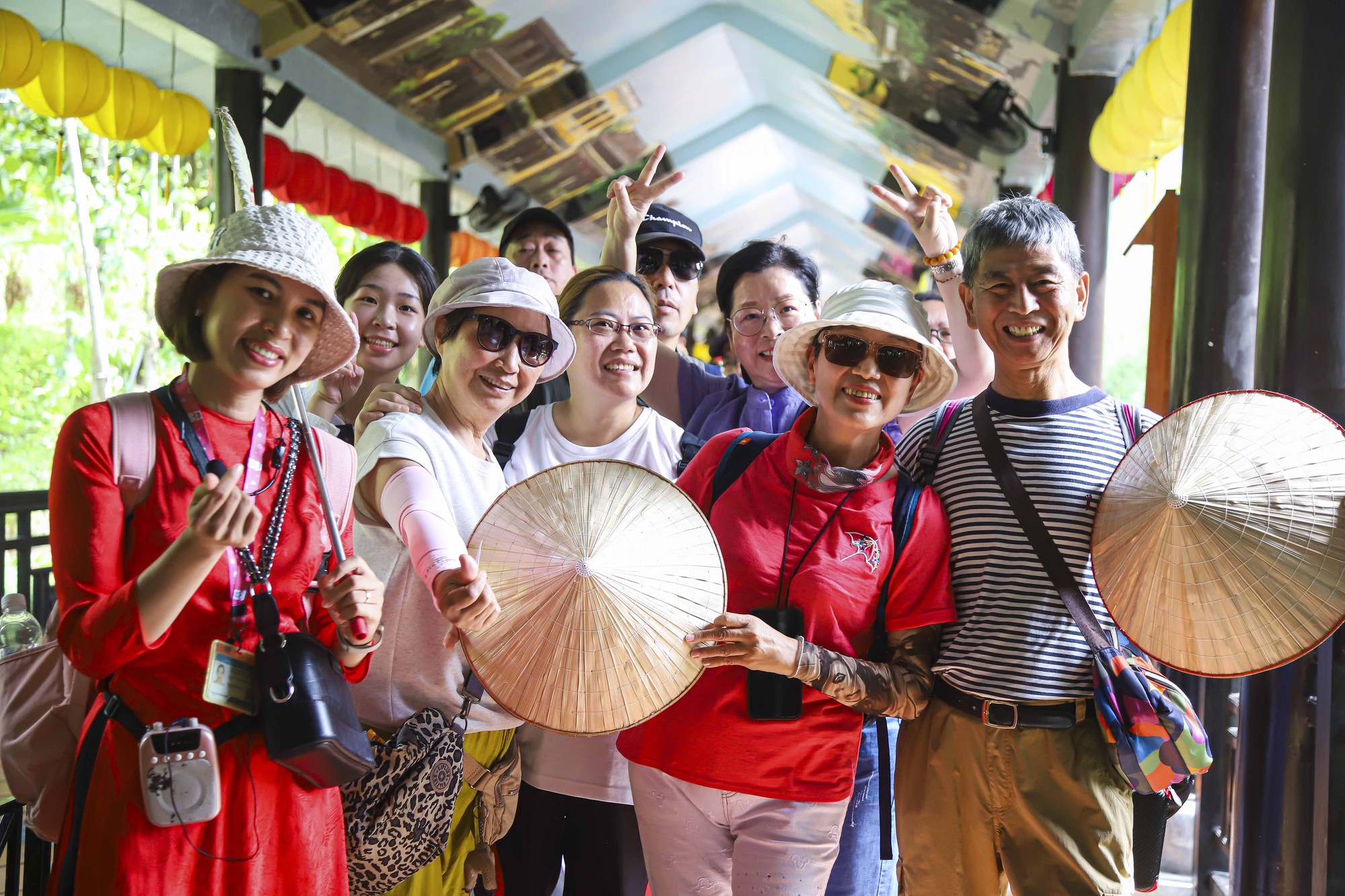 Các khu, điểm du lịch tại Đà Nẵng hút khách dịp lễ 2/9 - Ảnh 12.