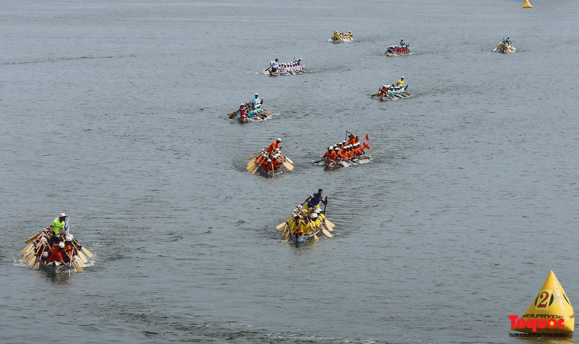 Sôi nổi giải đua thuyền truyền thống trên sông Hàn chào mừng Quốc khánh 2/9 - Ảnh 17.