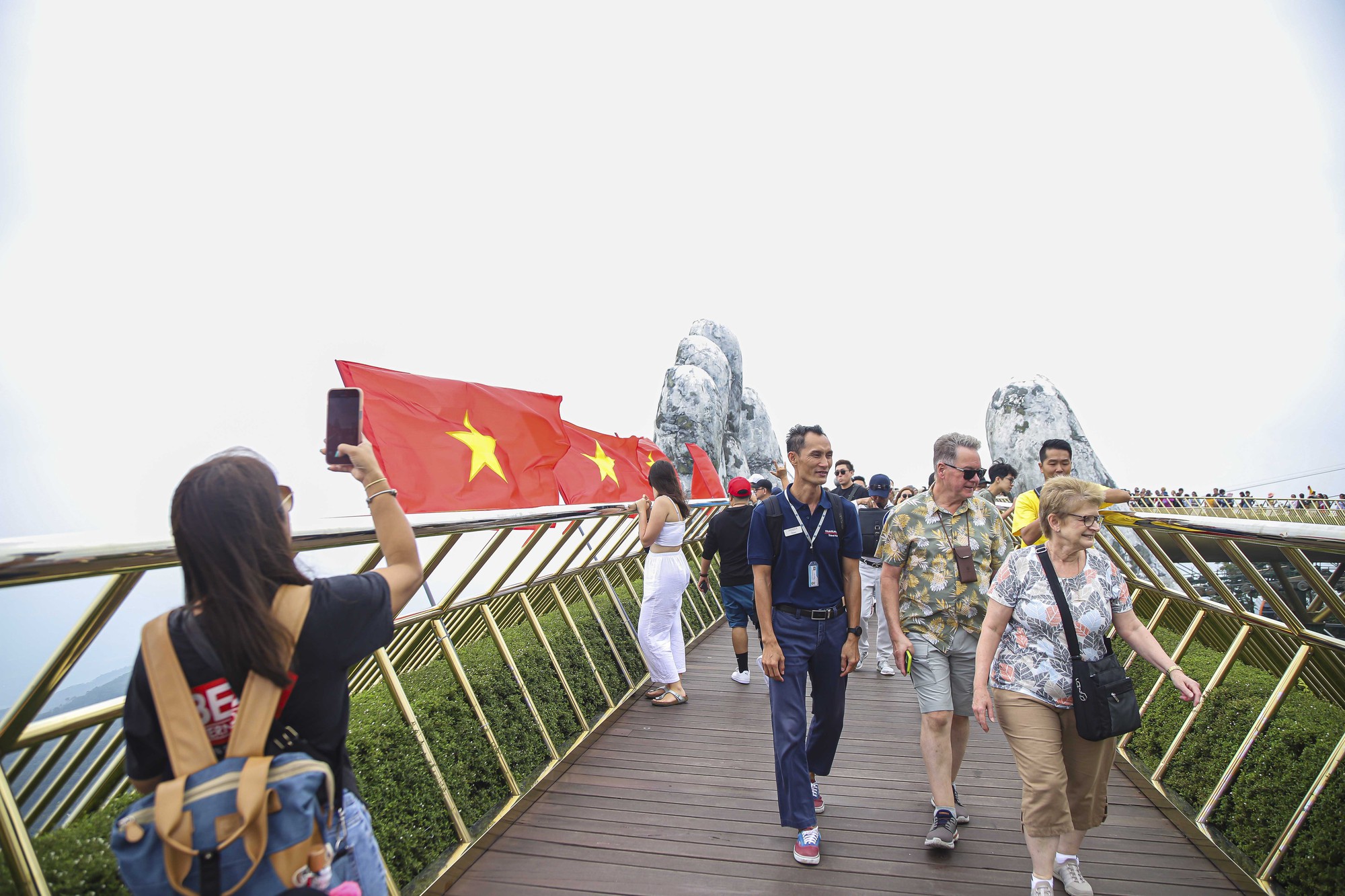 Các khu, điểm du lịch tại Đà Nẵng hút khách dịp lễ 2/9 - Ảnh 9.