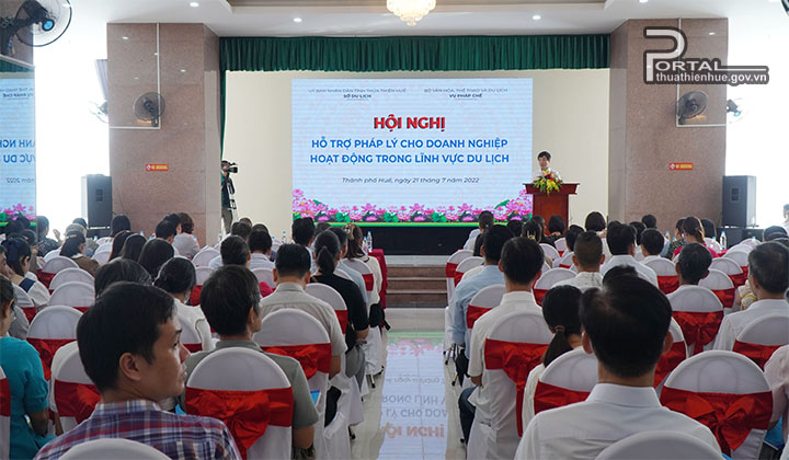 Phổ biến, bồi dưỡng kiến thức pháp luật cho doanh nghiệp nhỏ và vừa hoạt động trong lĩnh vực VHTTDL - Ảnh 1. Phổ biến, bồi dưỡng kiến thức pháp luật cho doanh nghiệp nhỏ và vừa hoạt động trong lĩnh vực VHTTDL - Ảnh 1.