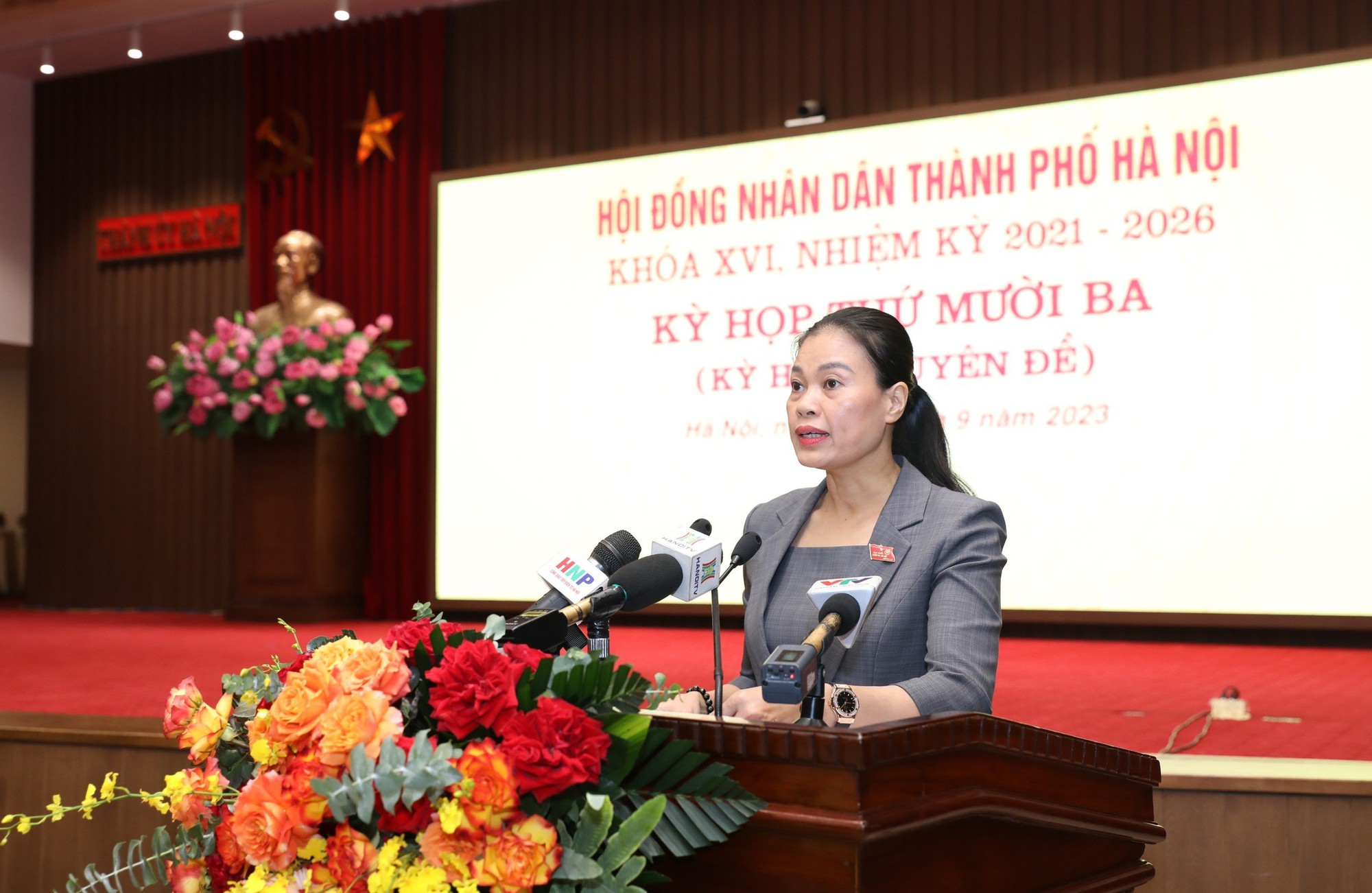 Hà Nội hỗ trợ các nạn nhân vụ cháy chung cư mini gần 9,3 tỷ đồng - Ảnh 1.