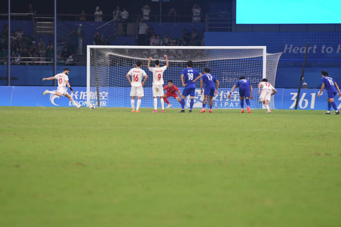 Nhận 2 bàn thua vì sai lầm đáng tiếc, U23 Thái Lan ngậm ngùi chia tay Asiad - Ảnh 2.