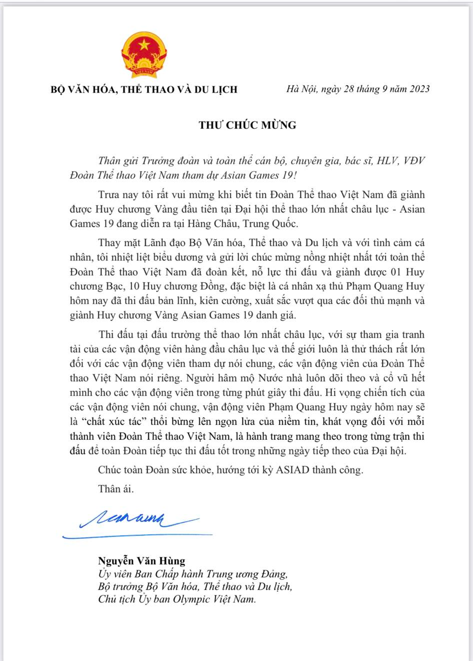 Bộ trưởng Bộ VHTTDL Nguyễn Văn Hùng chúc mừng thành tích của Đoàn Thể ...