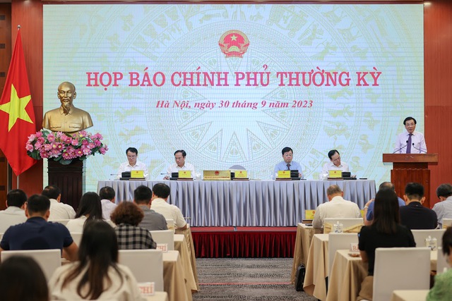 Thứ trưởng Bộ Kế hoạch và Đầu tư: Việt Nam thuộc nhóm tăng trưởng kinh tế cao - Ảnh 3.